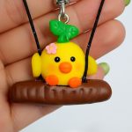 آویز موبایل جوجه تاب‌باز